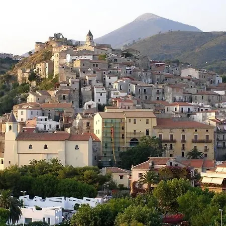 Feriehus Sea And Mountain Views Scalea